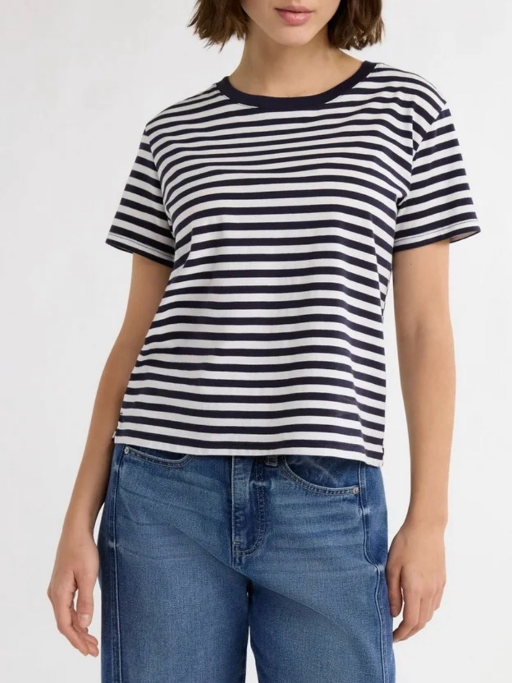 Striped Crewneck Short Sleeve Tee in Navy and White